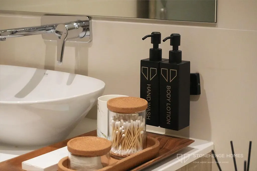 Chic & Lux 1 Bedroom Apartment In Dubai Marina, Marina View, Near Jbr 0*,  United Arab Emirates
